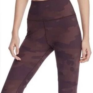NWOT ALO Yoga Vapor Legging